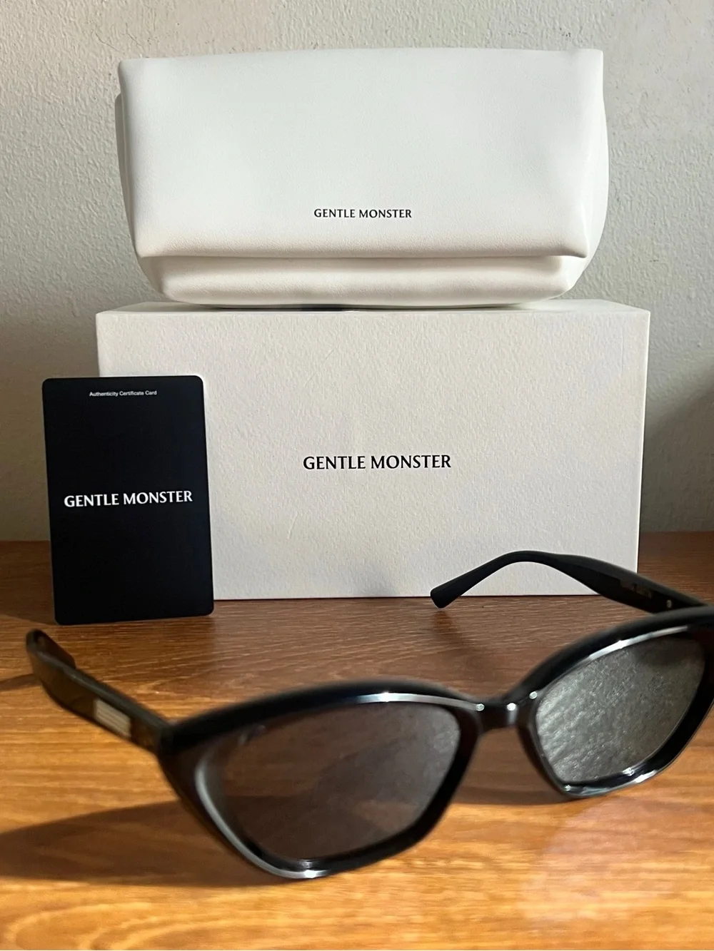 GENTLE MONSTER Terra Cotta Black Cat-Eye Sunglasses